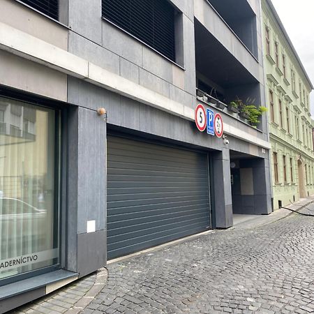 Old Town Bratislava 1Bdr Private Parking Luaran gambar